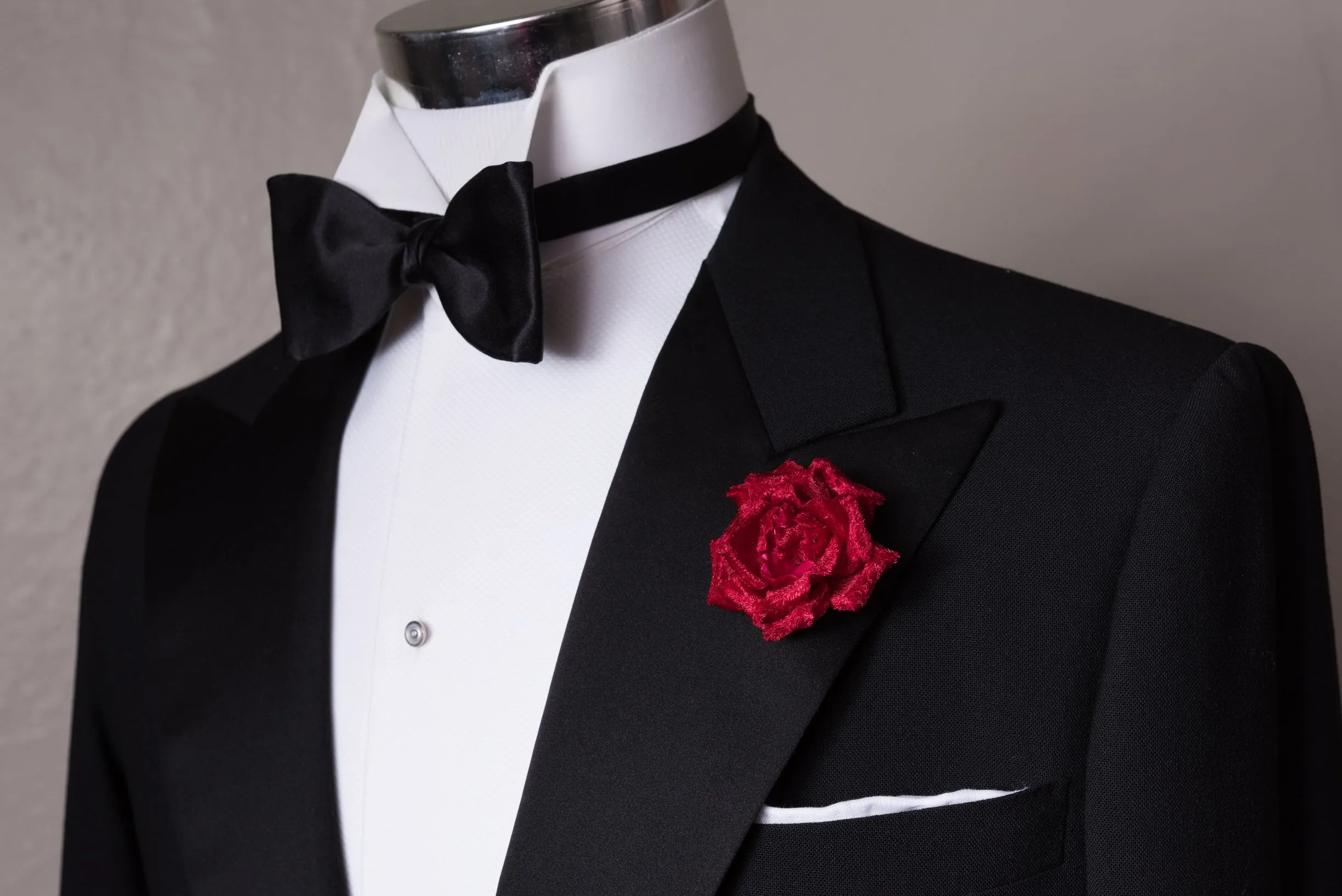 Dark Red Velvet Spray Rose Boutonnière Flower