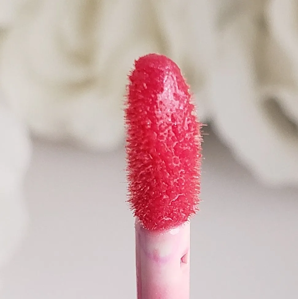 DVA Long Lasting Lipgloss Ware in the Color Upgrade