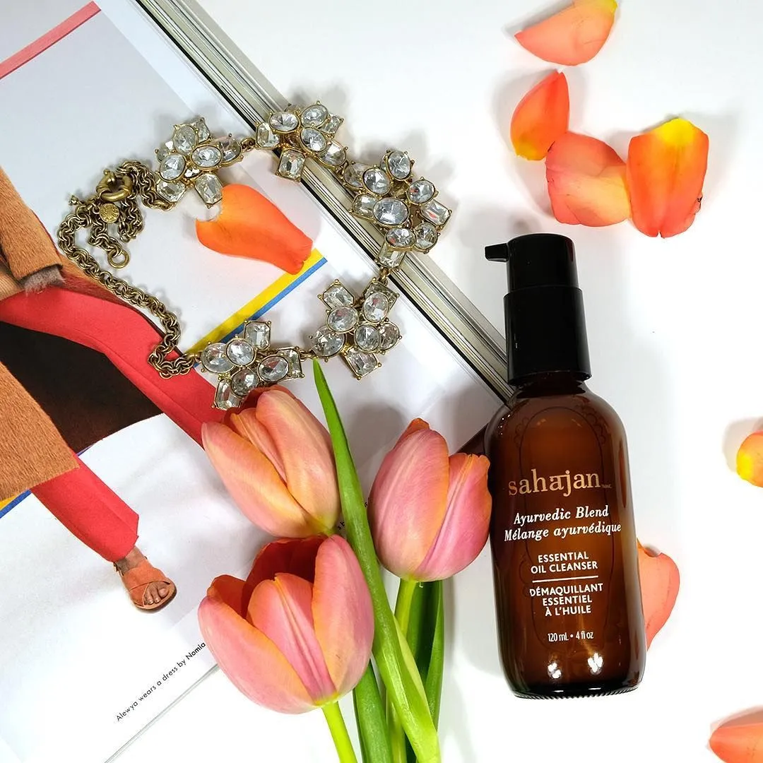 ESSENTIAL Oil Cleanser