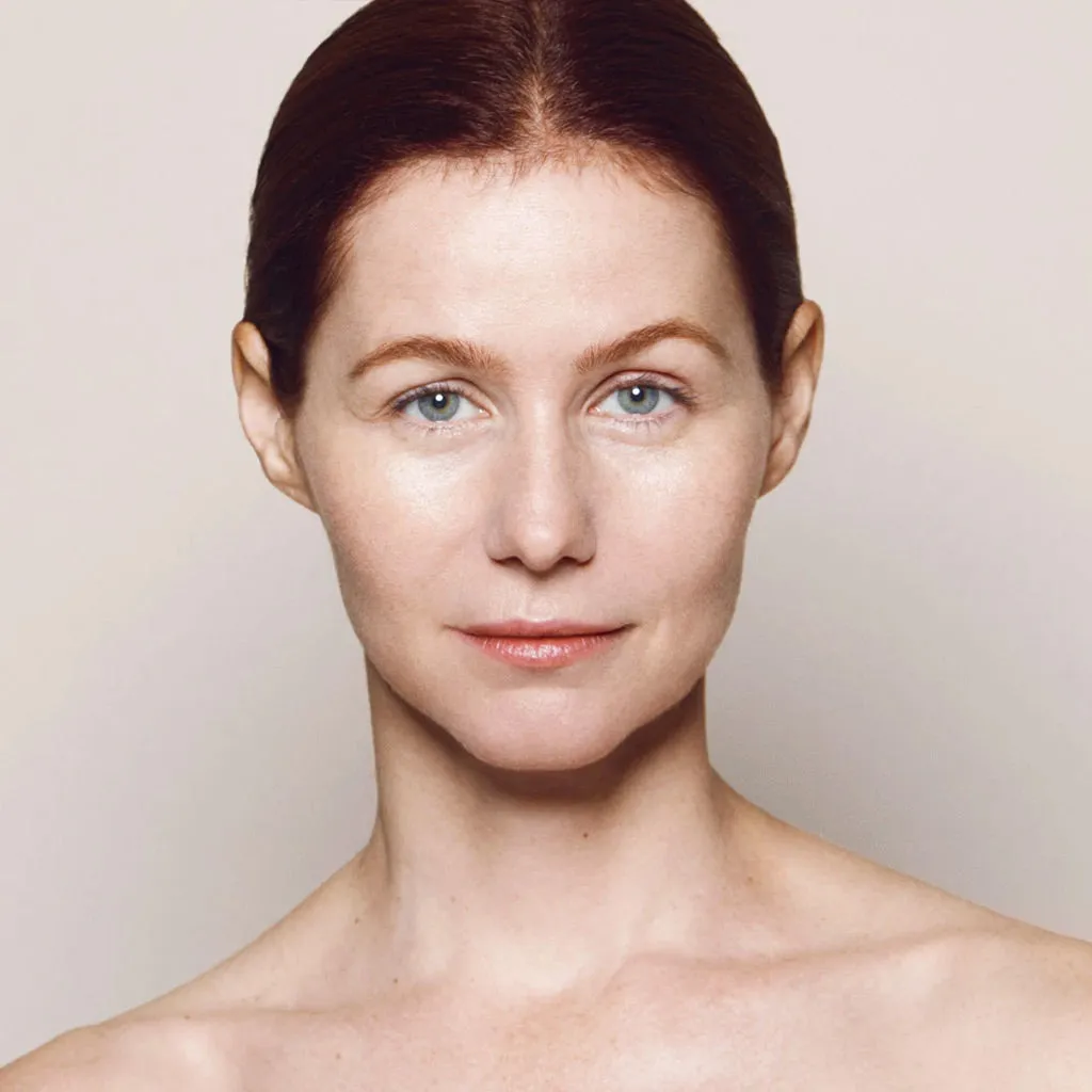 Kjaer Weis Invisible Touch Liquid Foundation