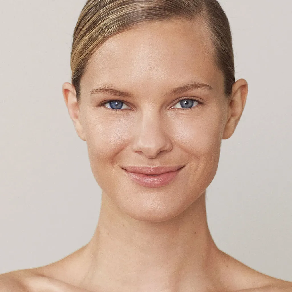 Kjaer Weis Invisible Touch Liquid Foundation