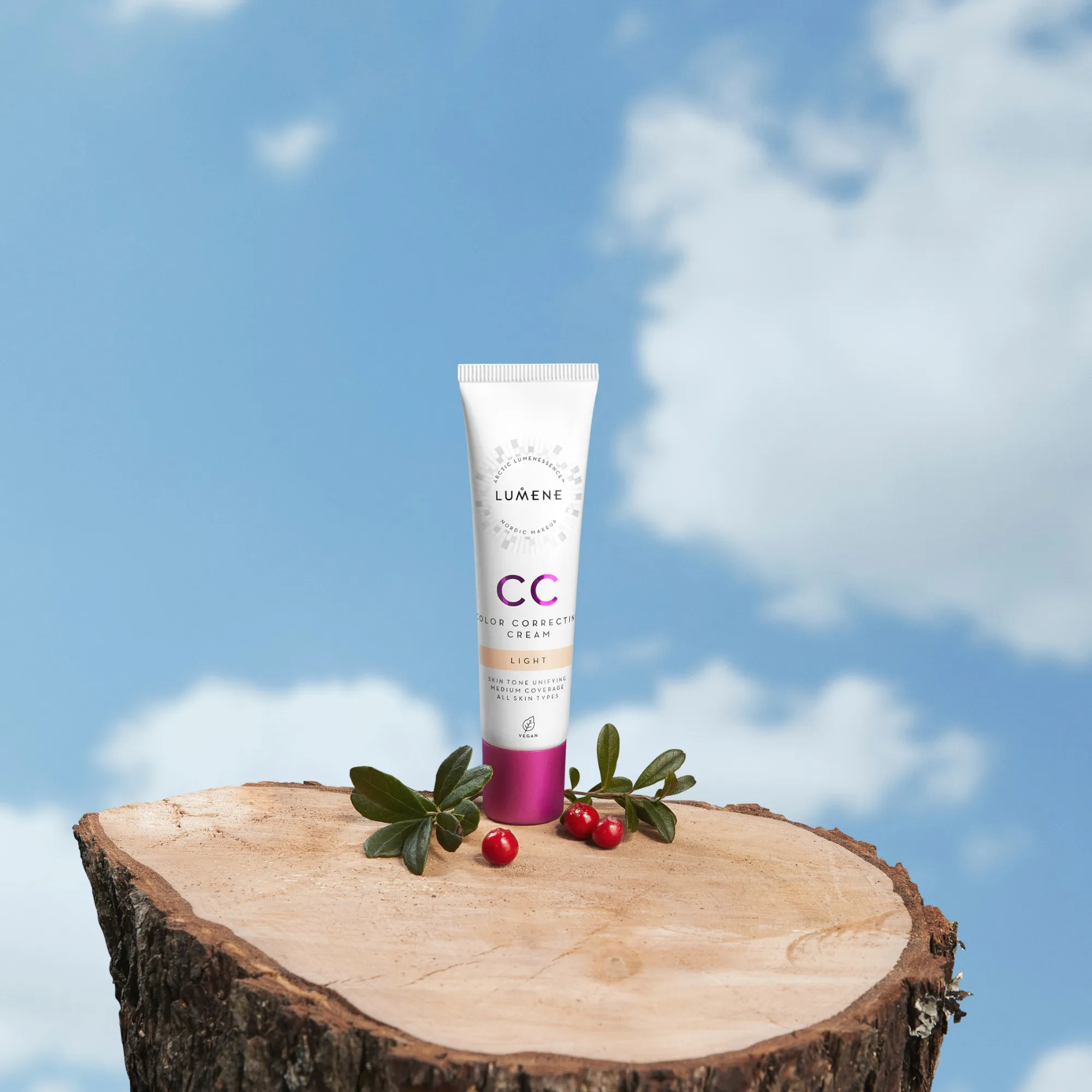 Lumene CC Color Correcting Cream - Light